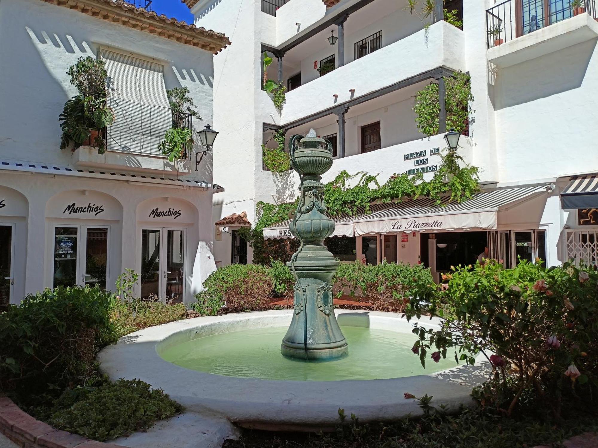 Pura Vida Apartment ตอร์เรโมลิโนส ภายนอก รูปภาพ